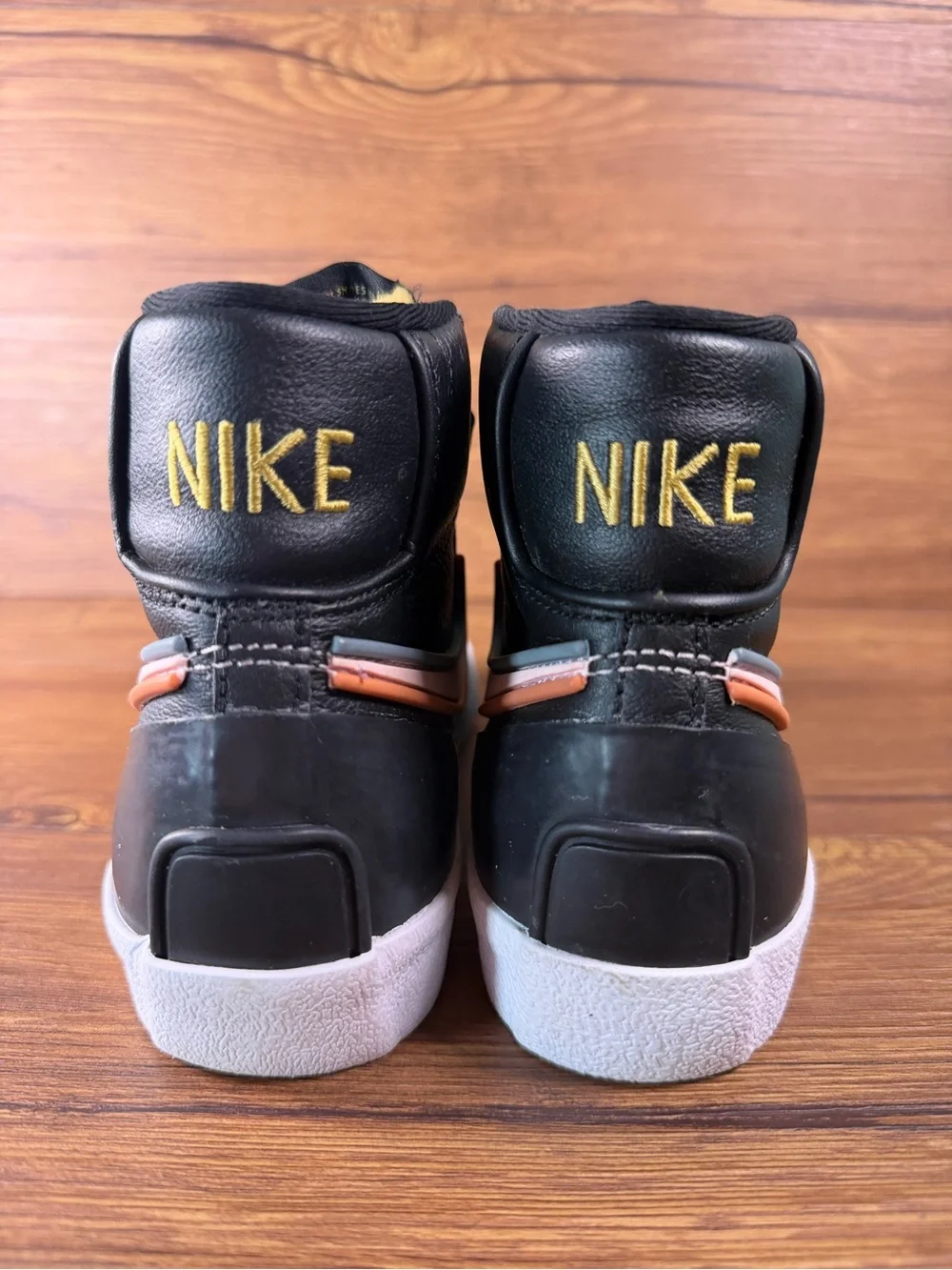 Nike Blazer Mid 77 Infinite Leather‎ High Top Sneakers Women’s Size 6.5 Shoes